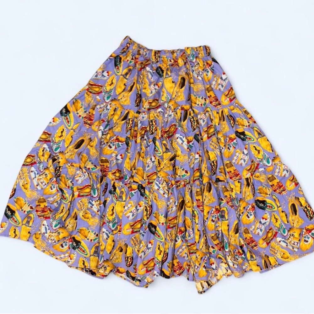 Tiered circle skirt with Mexican designs. - Picture 5 of 5